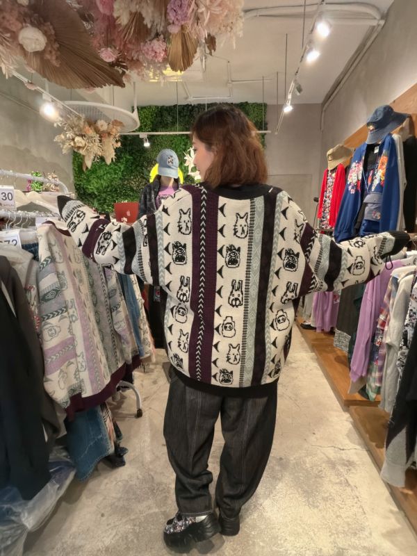 圖膳大頭角色針織外套 