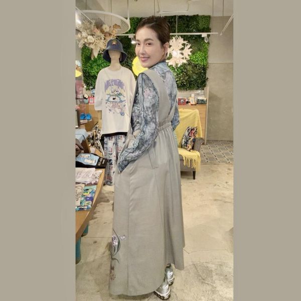 蕾絲暈染花朵內搭衣 