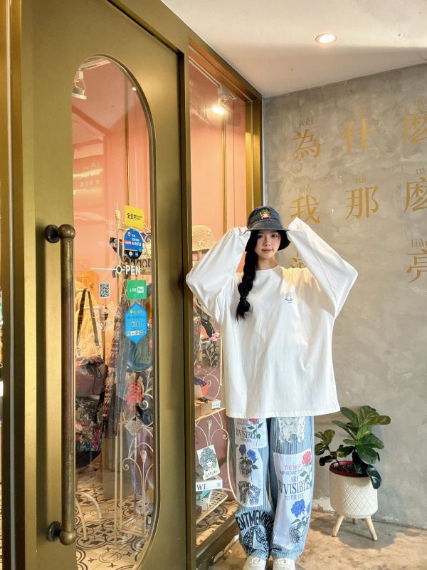 拼貼塗鴉牛仔褲 