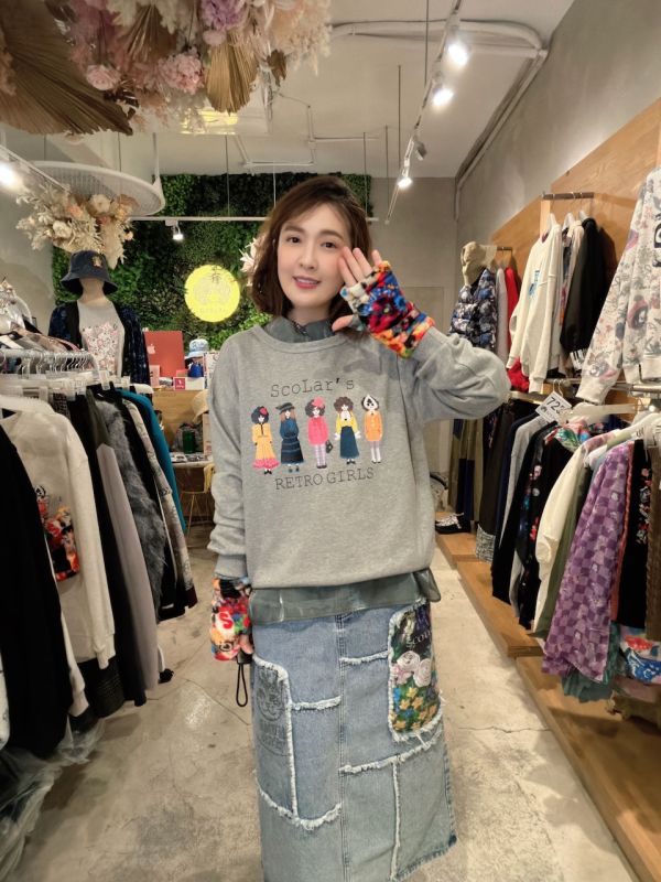 娃頭冬裝造型上衣(附花朵手套) 