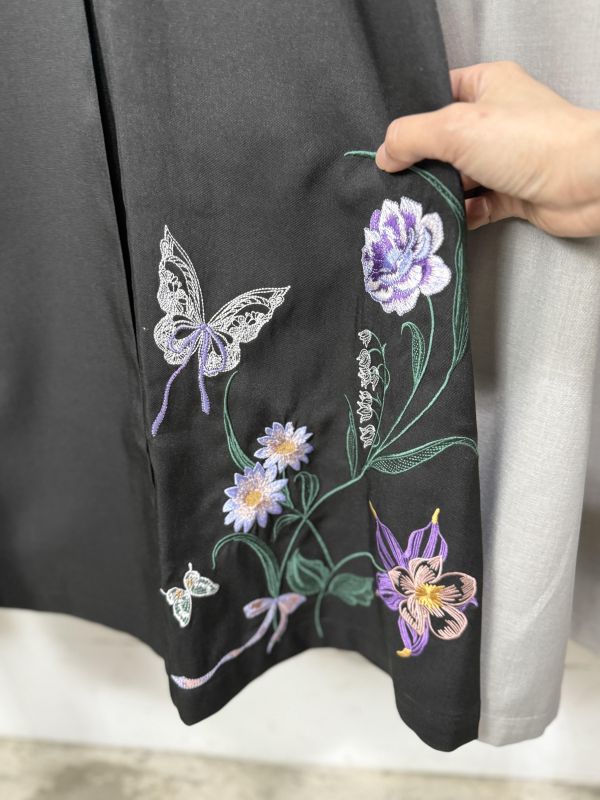 刺繡綁腰背心長洋裝 