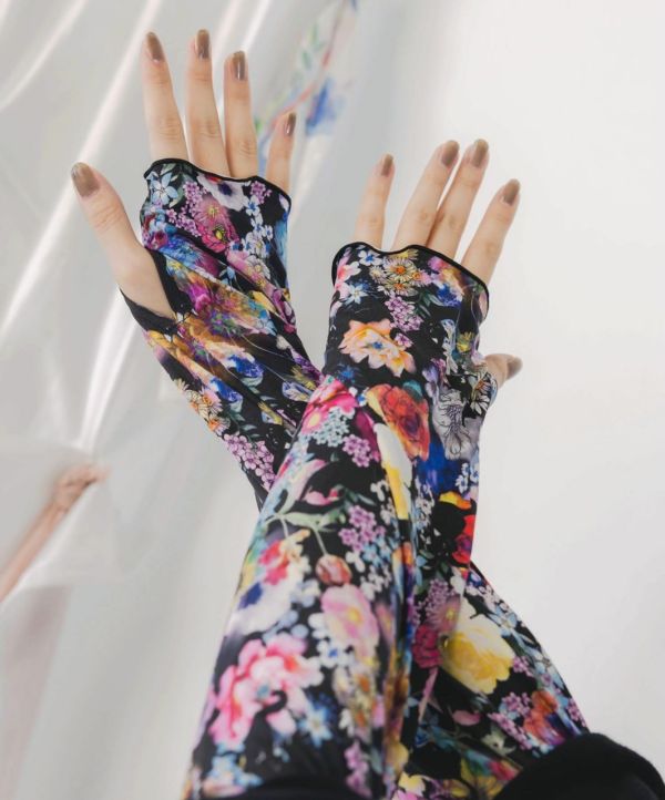 膠原蛋白-彈性塗鴉內搭衣 