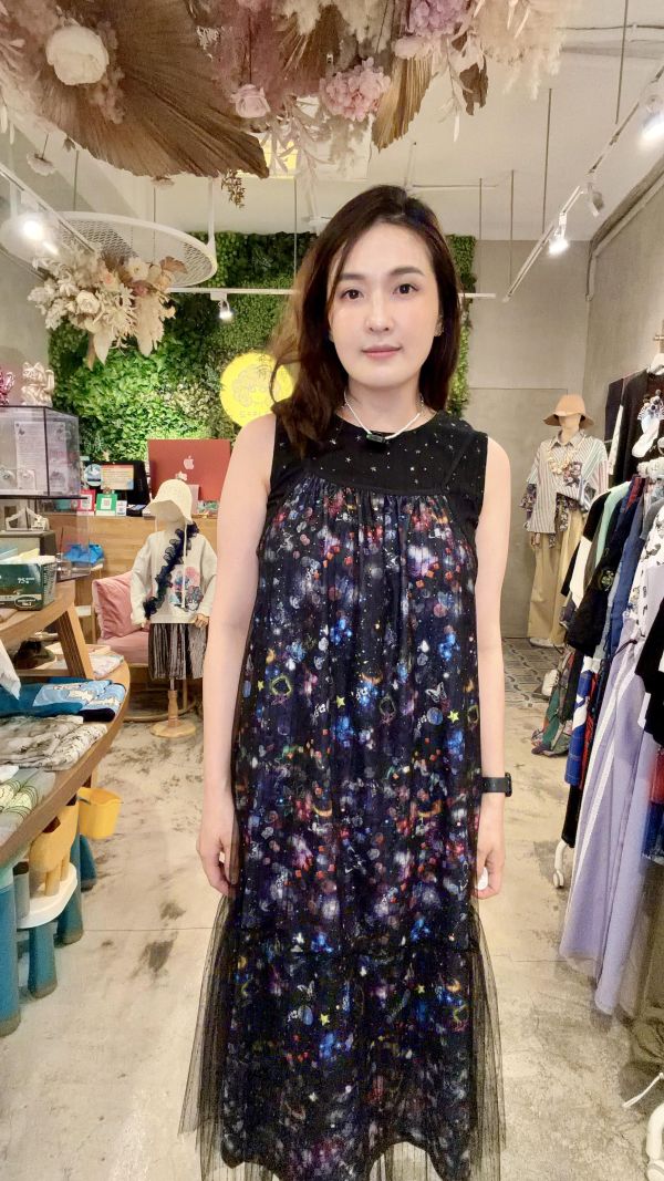 星星點蝴蝶蕾絲背心 