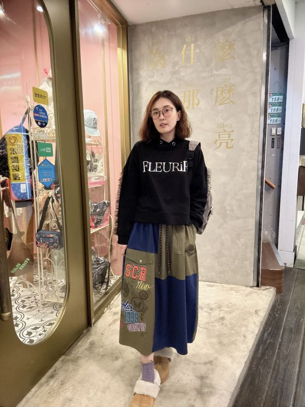 PREMIUM系-拼紗手袖造型上衣 