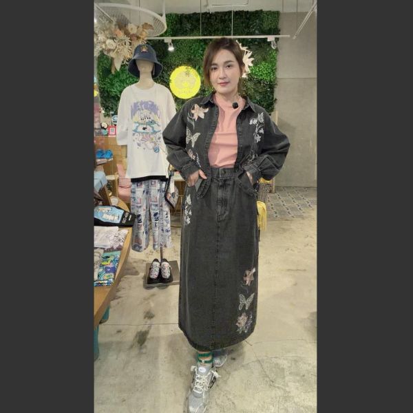 花朵刺繡牛仔裙 