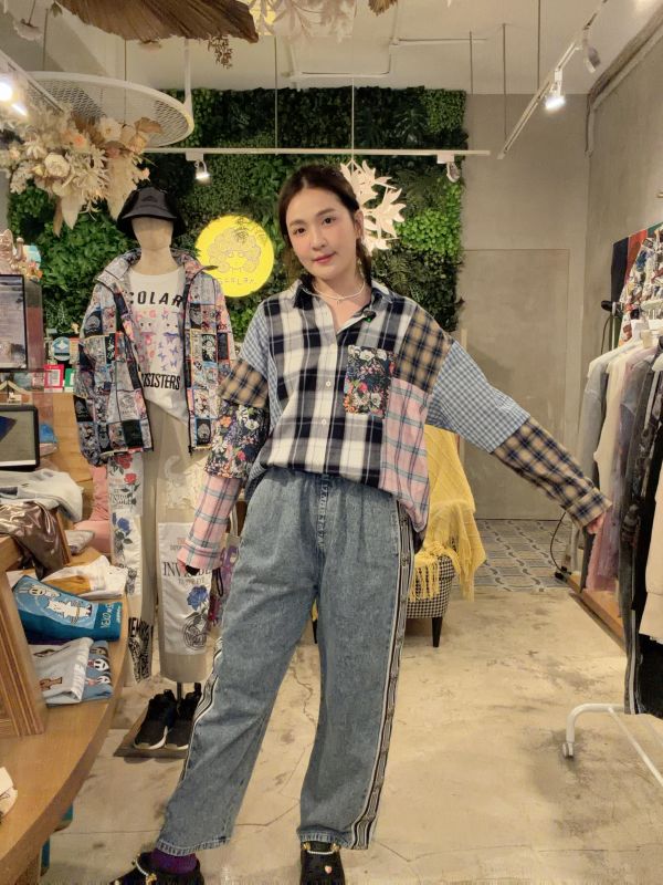 蝴蝶運動風牛仔褲 