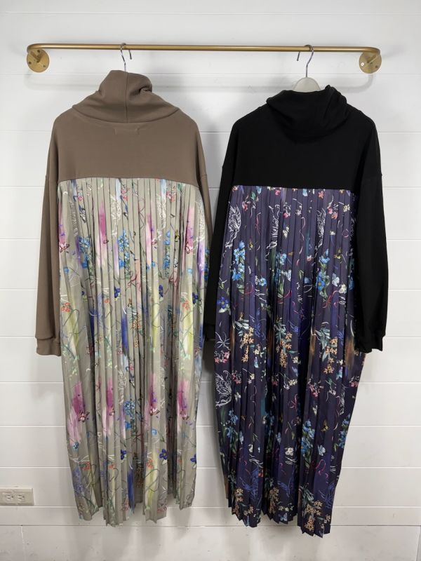 抓絨月夜花蝶後百褶洋裝 