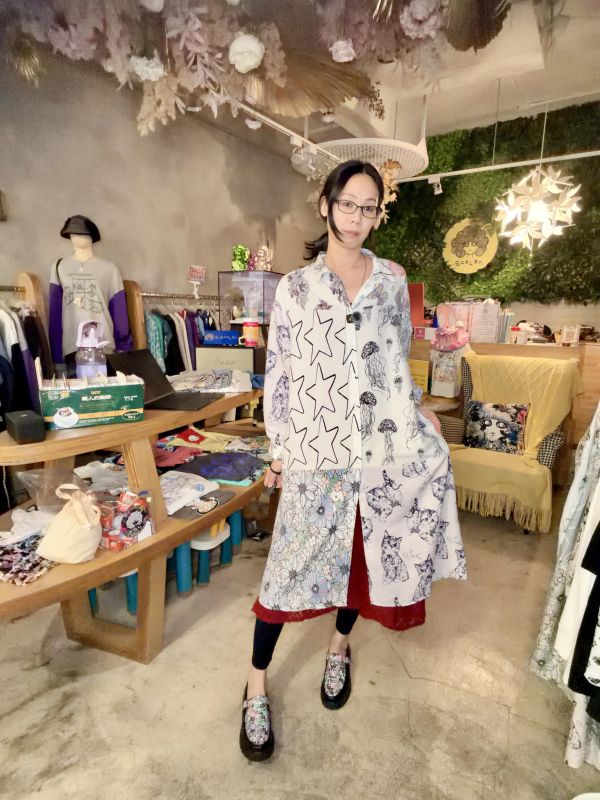 羽毛蕾絲簍空隙間帶襯洋 