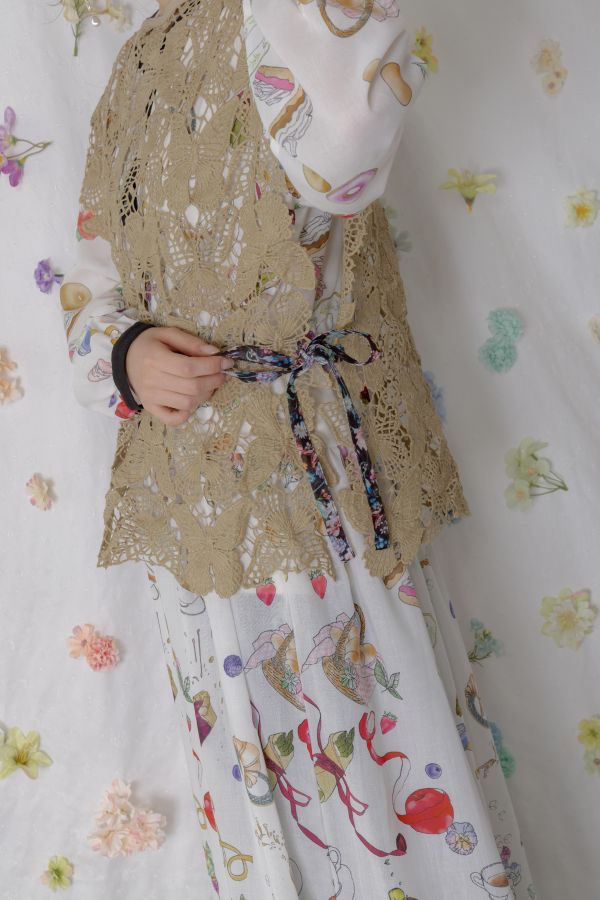 蝴蝶簍空蕾絲外罩 