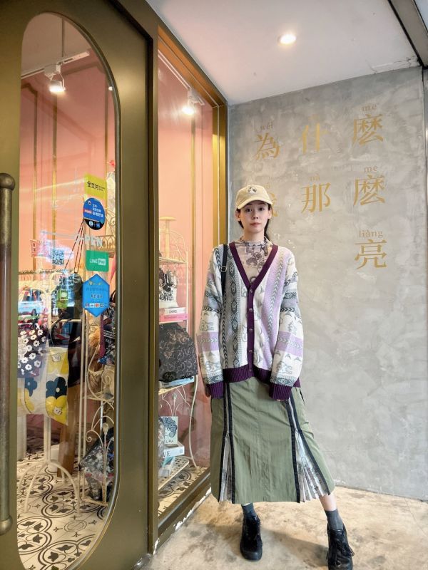 圖膳大頭角色針織外套 