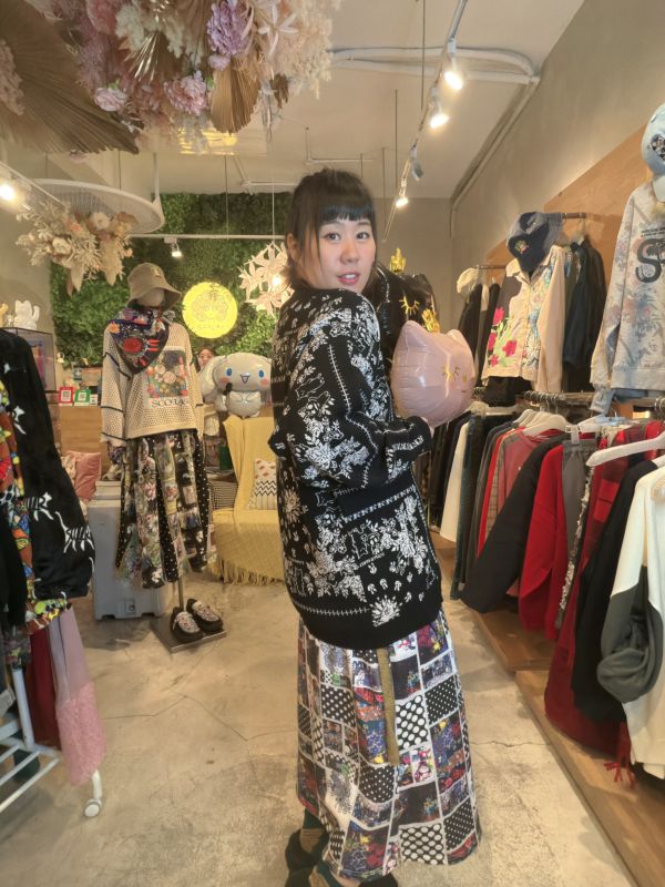 熊熊圖騰V領針織外罩 