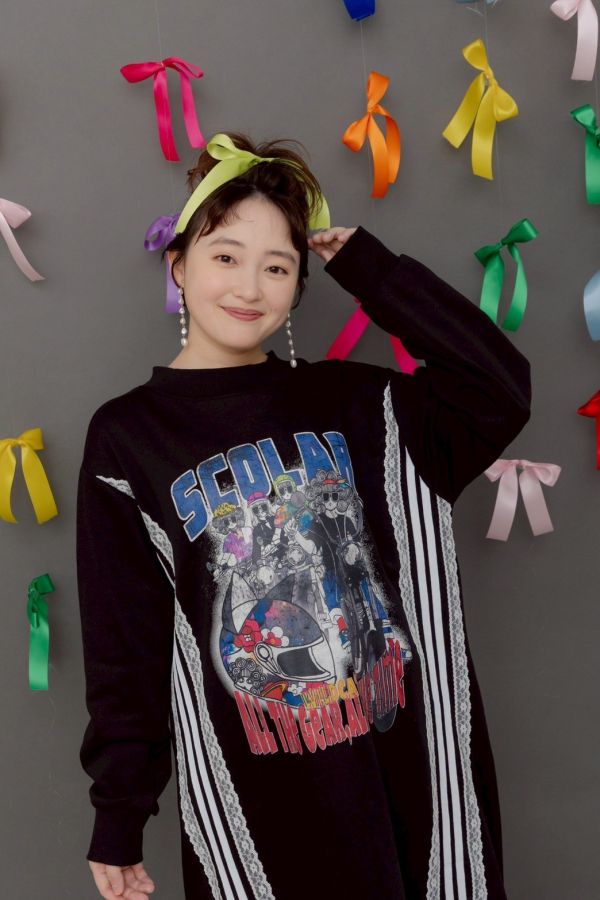 蕾絲拼接長版上衣 