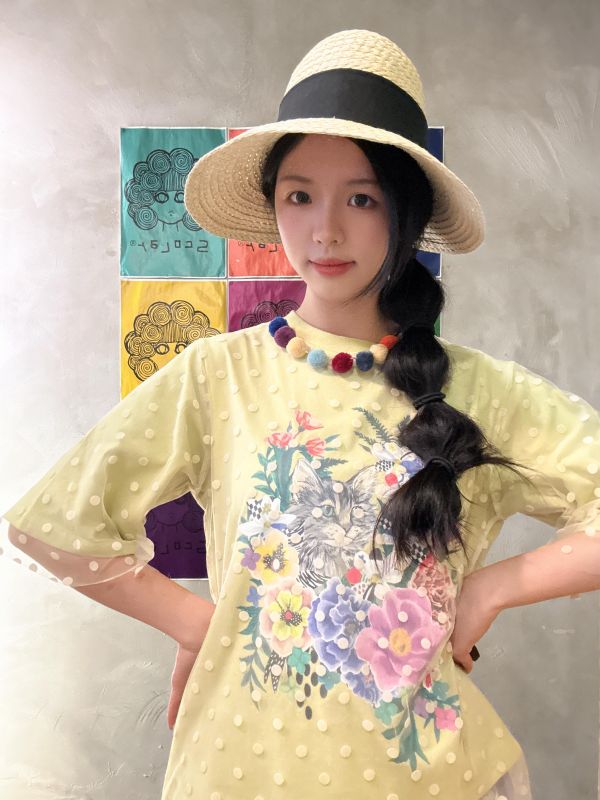 貓咪花朵植絨點點拼紗上衣 