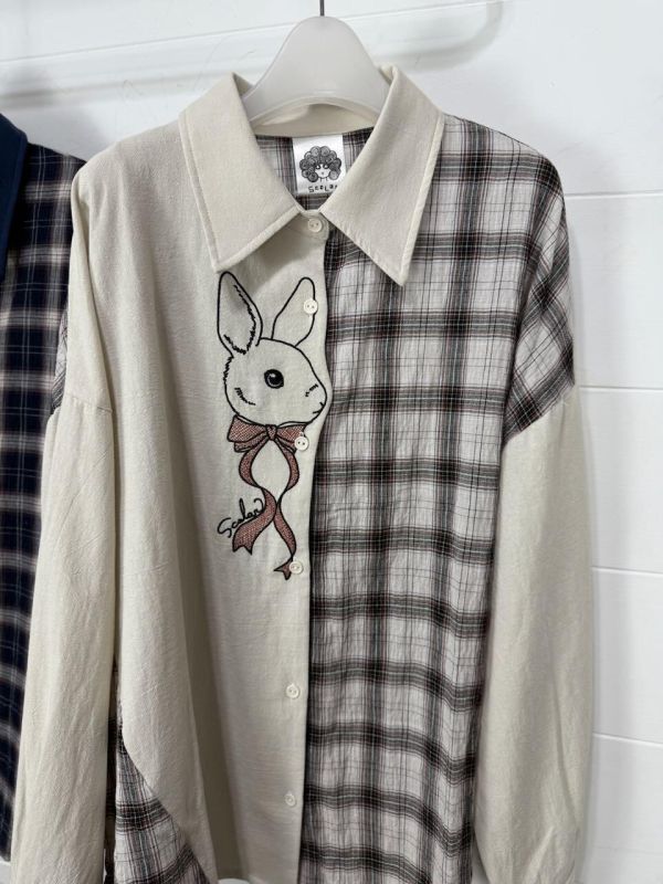 兔子刺繡格子拼接襯衫 