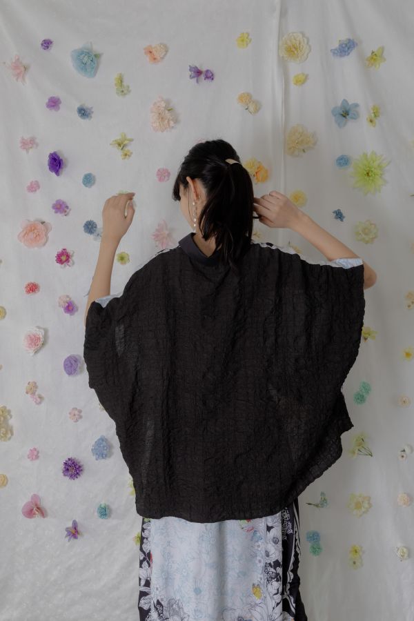 花朵蕾絲框襯衫 