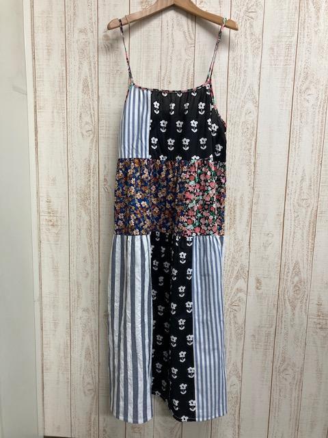 碎花條紋拼接細肩帶洋裝 