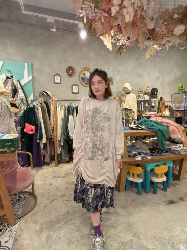 樹藤抓皺造型上衣 