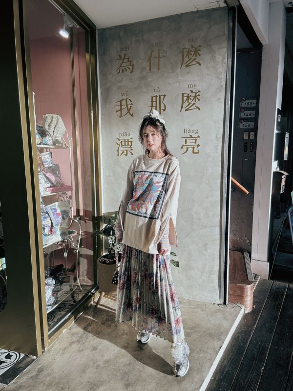 畫框袖子拉鍊款上衣 