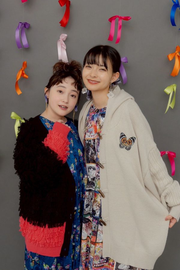 ScoLar蝴蝶刺繡連帽外套 