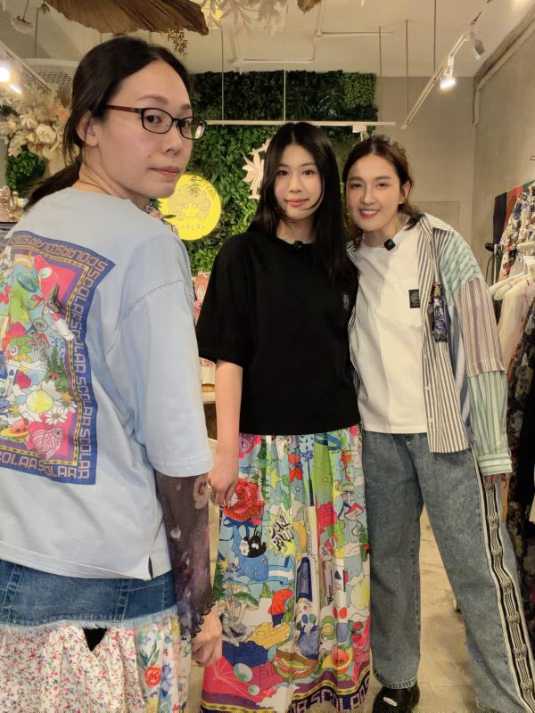 遊戲異想世界方框上衣 