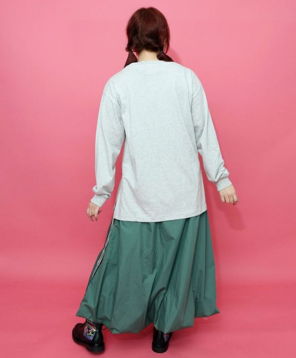 娃頭吹泡泡上衣 