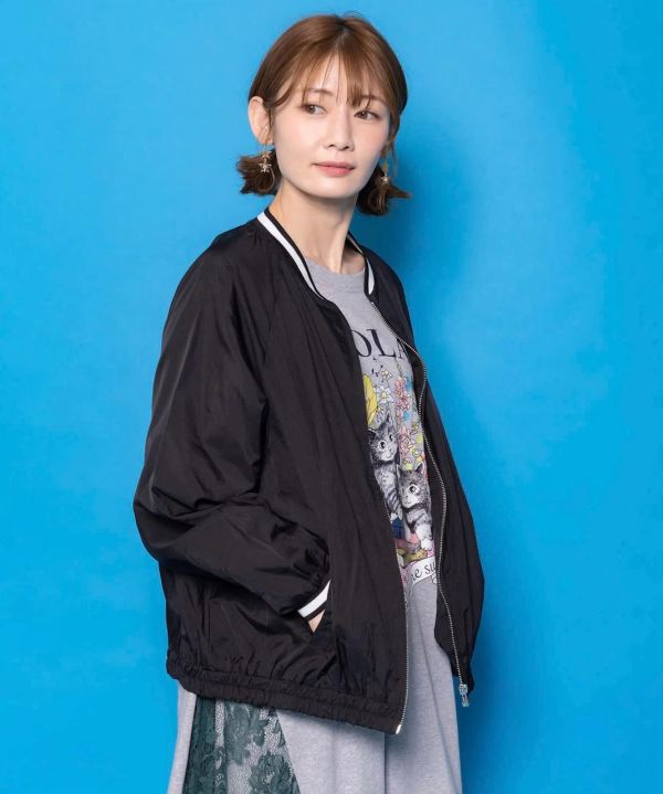 櫻桃塗鴉掛牌吊飾外套 