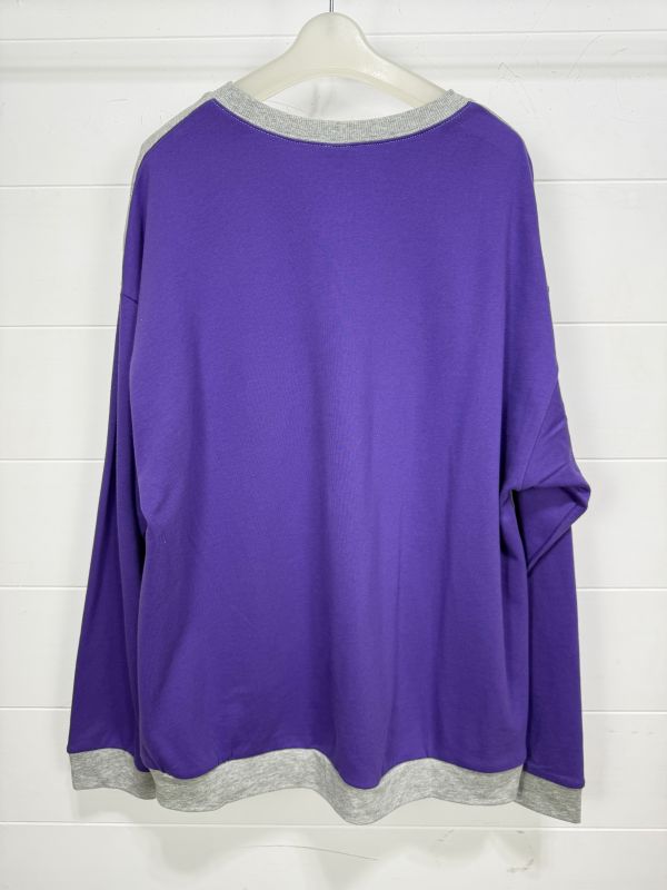 躲在暖桌的熊熊互動上衣 