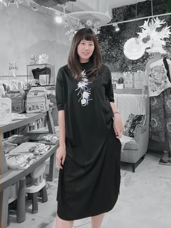 抓折造型洋裝 