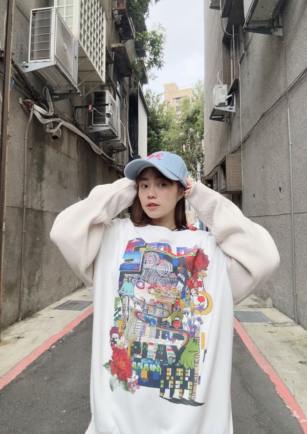 彩虹城市麻花袖上衣 