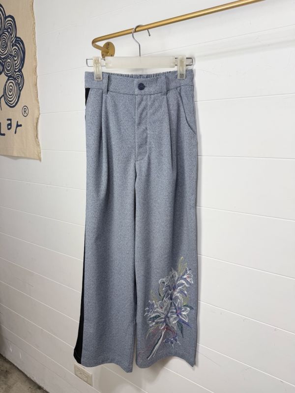 百合刺繡西裝褲 