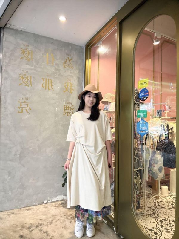 is scolar抓折造型洋裝 