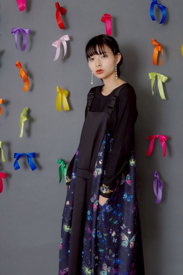 貓咪刺繡圓領內搭衣 