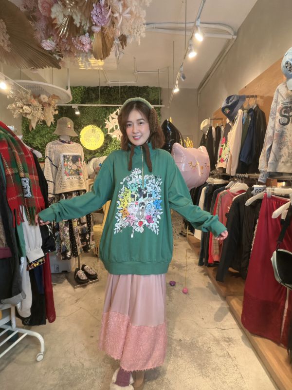 條紋娃頭彩虹塗鴉拉鏈上衣 