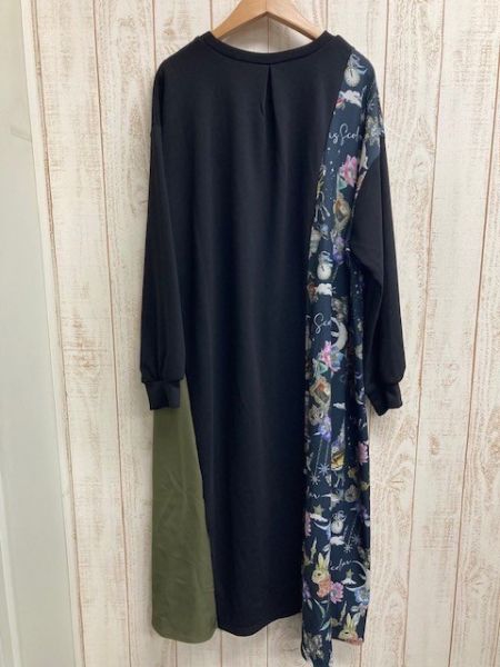 花朵塗鴉異材拼接洋裝 