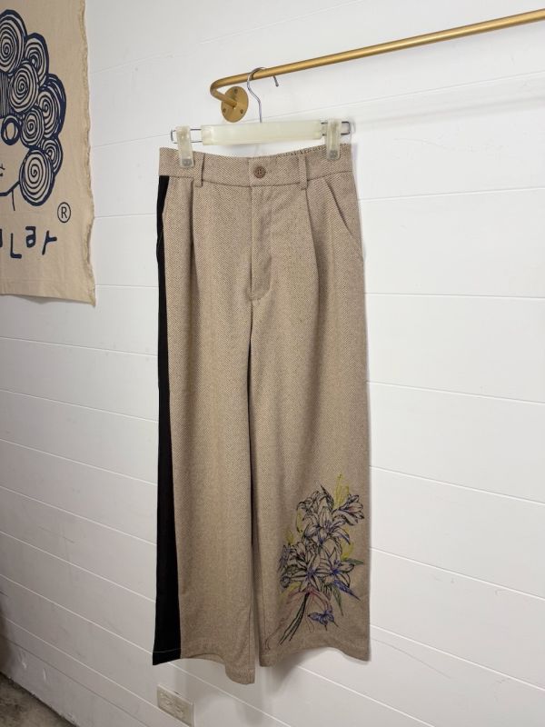 百合刺繡西裝褲 