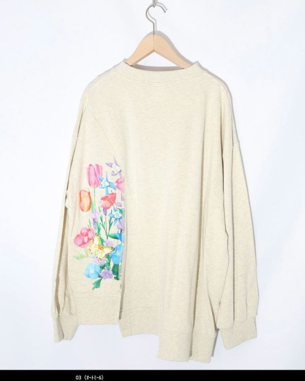 花朵蕾絲拼接造型上衣 