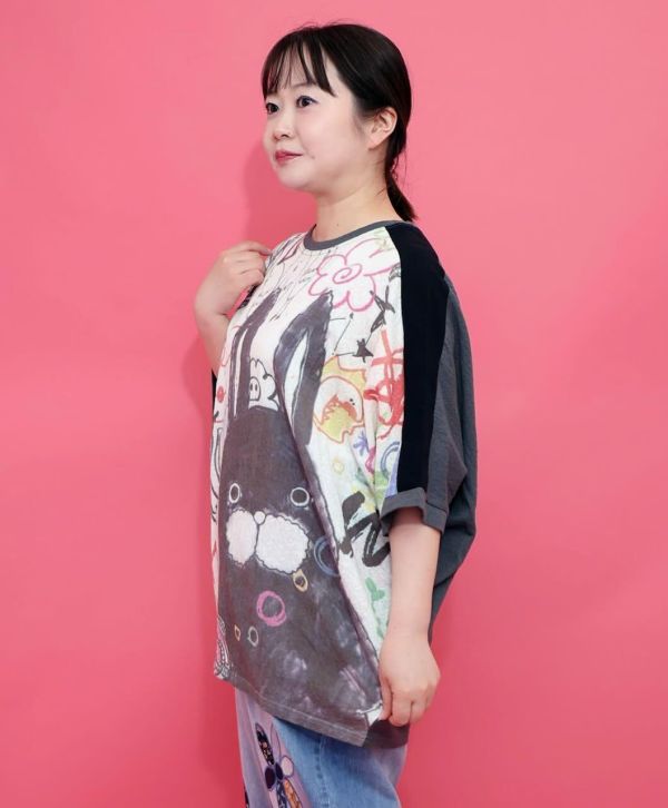 蕾絲布兔子塗鴉上衣 