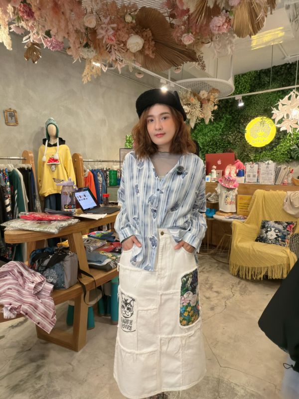 直條蝴蝶立領襯衫 