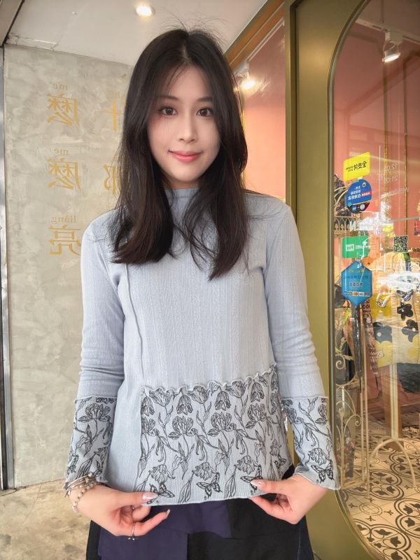 刺針毛圈鬱金香朵朵內搭衣 