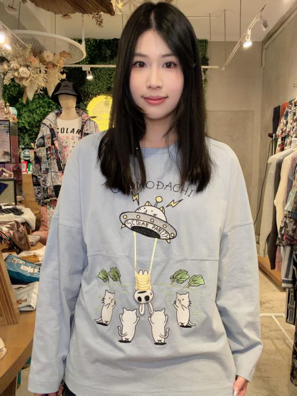 綁架兔兔的貓星人造型上衣 