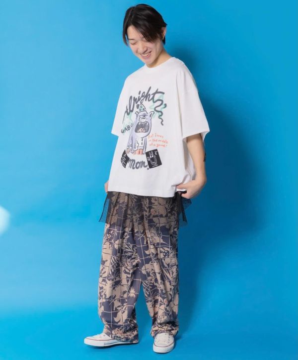 被吵醒生氣的加布拼接上衣 