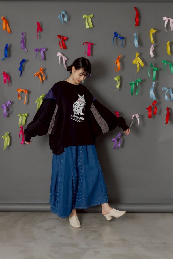 立體壓紋小花拼接牛仔裙 