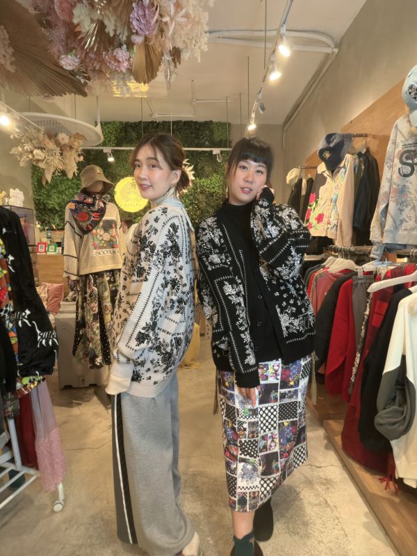 熊熊圖騰V領針織外罩 