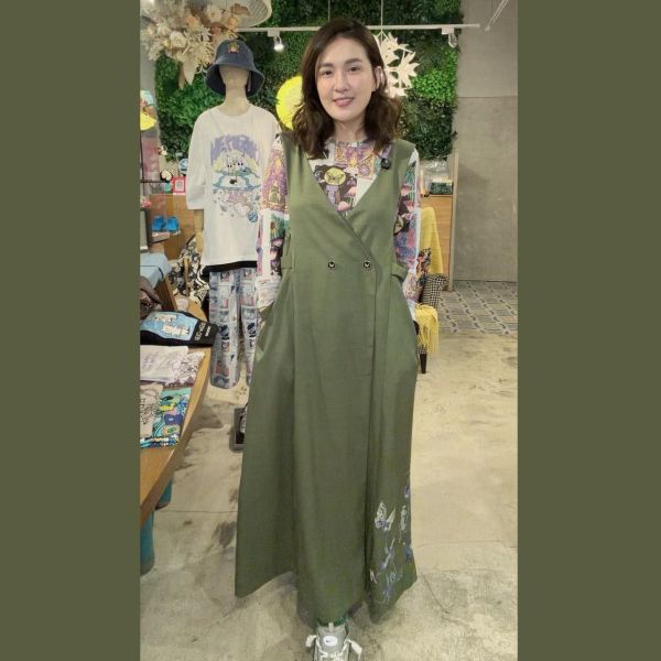 刺繡綁腰背心長洋裝 