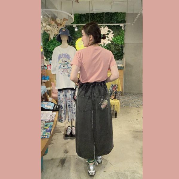 花朵刺繡牛仔裙 