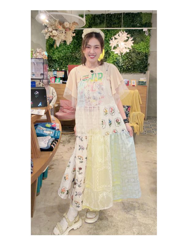 花草蕾絲拼接細肩帶洋裝 