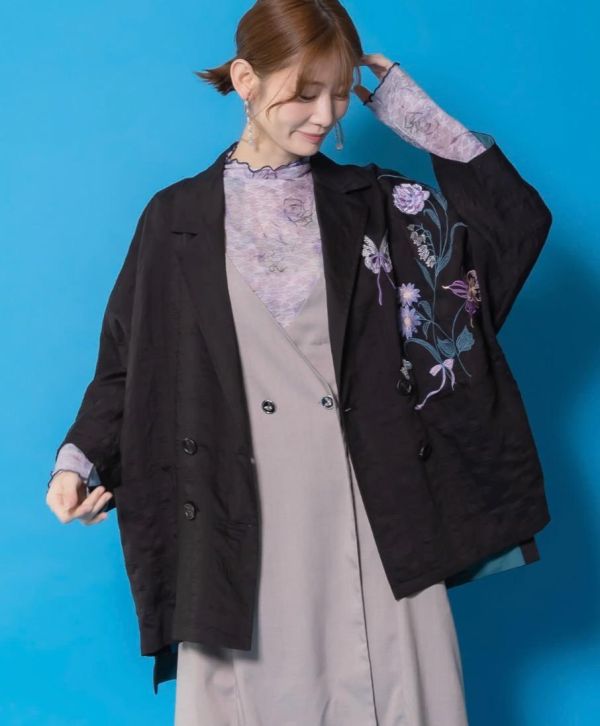 花朵撞色刺繡西裝外套 