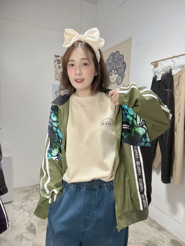 霸璃帝石洗造型上衣 