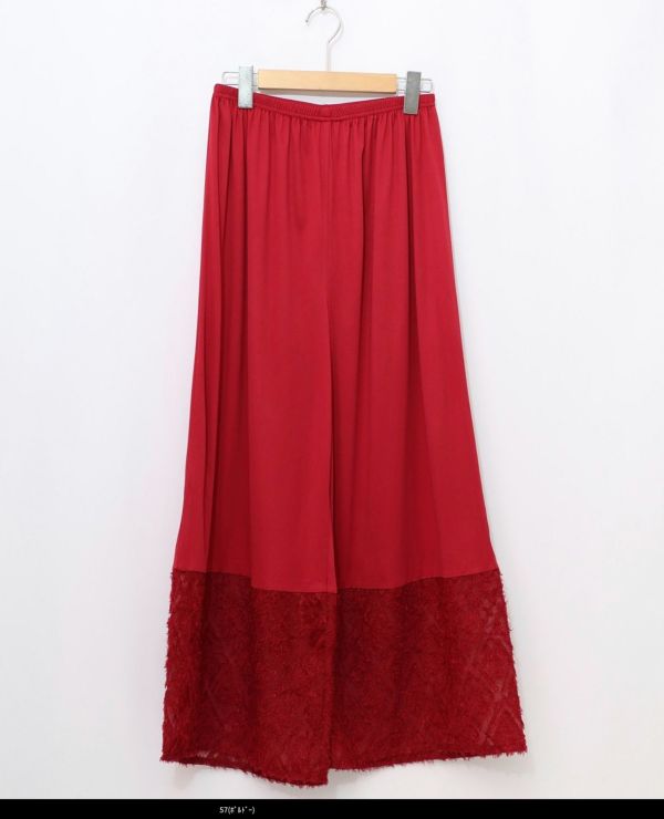 羽毛蕾絲內搭寬褲 