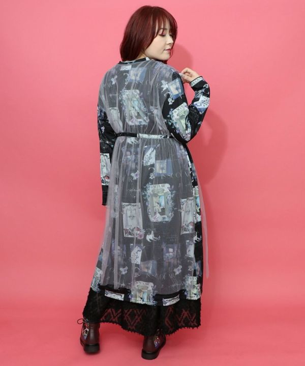 V領底片塗鴉長版上衣 